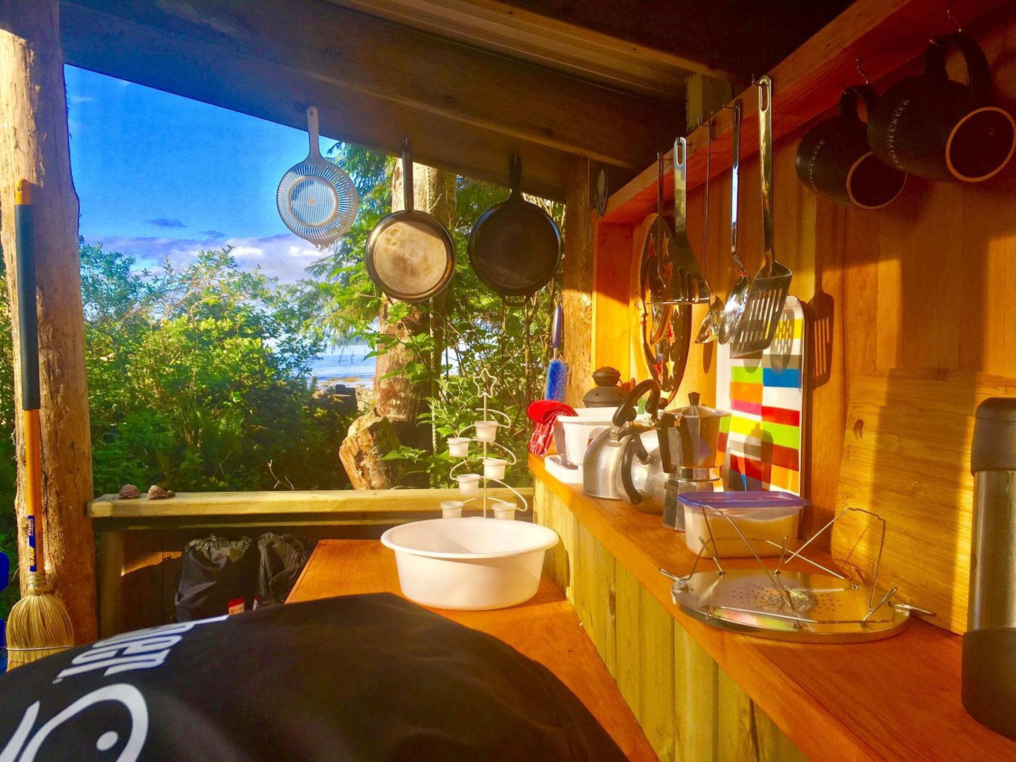 So Damn Lucky Glamping Hotel ยูคลูเลต ภายนอก รูปภาพ